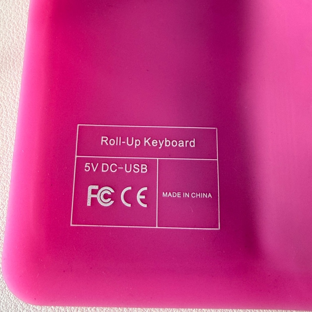 Pottery Barn Teen Pink Roll n Go Keyboard Desktop Computer - Picture 9 of 9